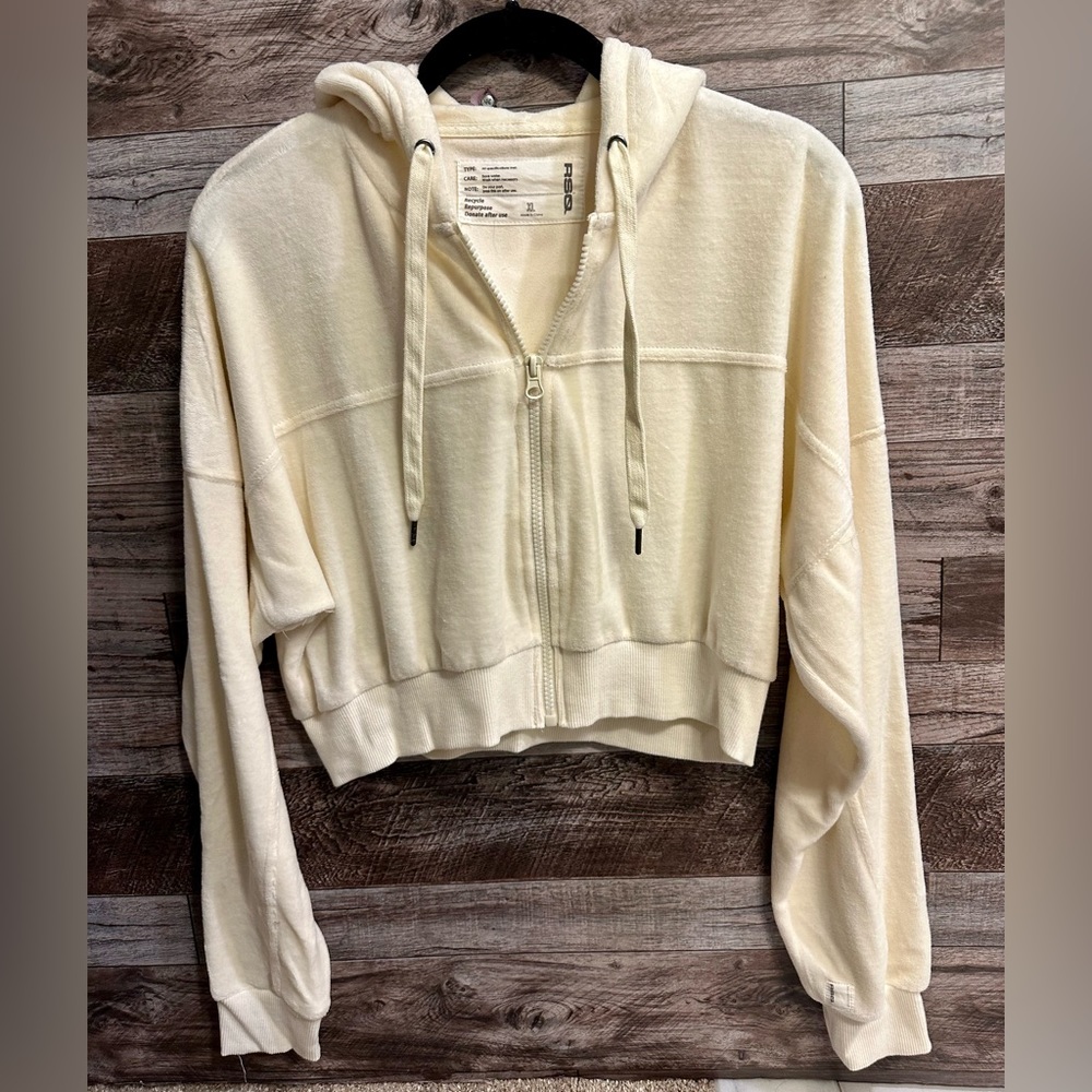 RSQ Velour Cropped Hoodie Sweatshirt, New Without Tags, Size XL, Cream Color